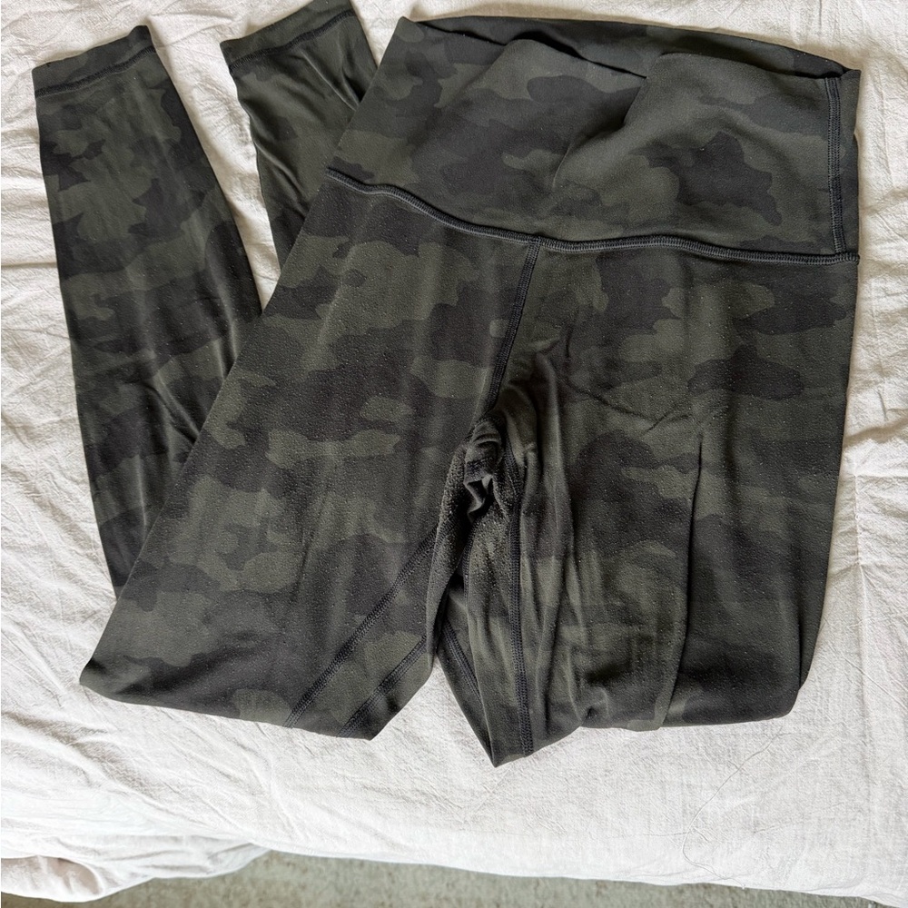 lululemon athletica Green Camouflage Align Leggings - Size 6